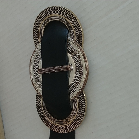 Chico's Accessories - Chico's Distressed Bronze Silver tone Disc Belt Black Leather Adjustable